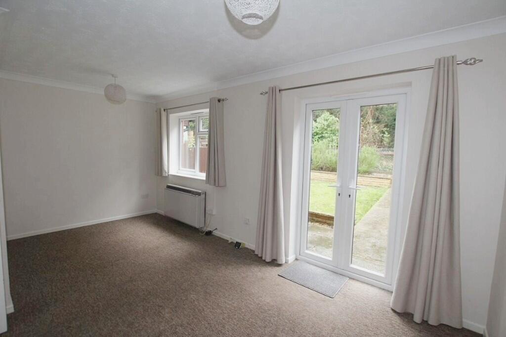 Dovehouse Road, Haverhill, Suffolk, CB9 photo 4
