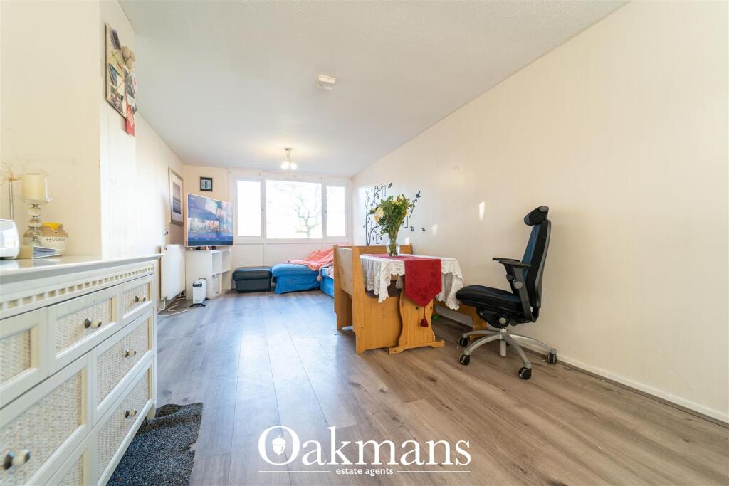 House in Sandwell, West Midlands - View 4