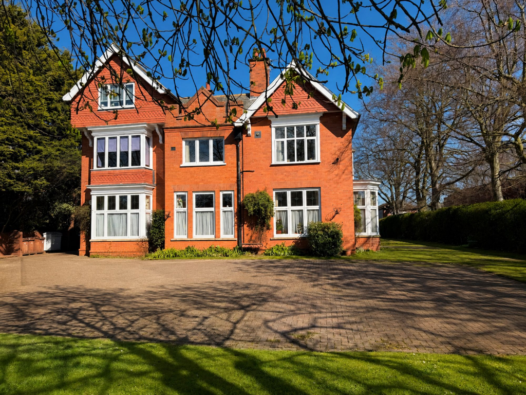 Main image of property: Bargate, Grimsby, DN34
