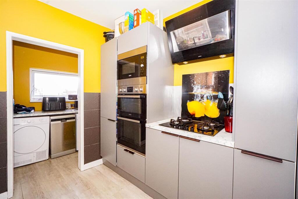 House in Tonbridge - More