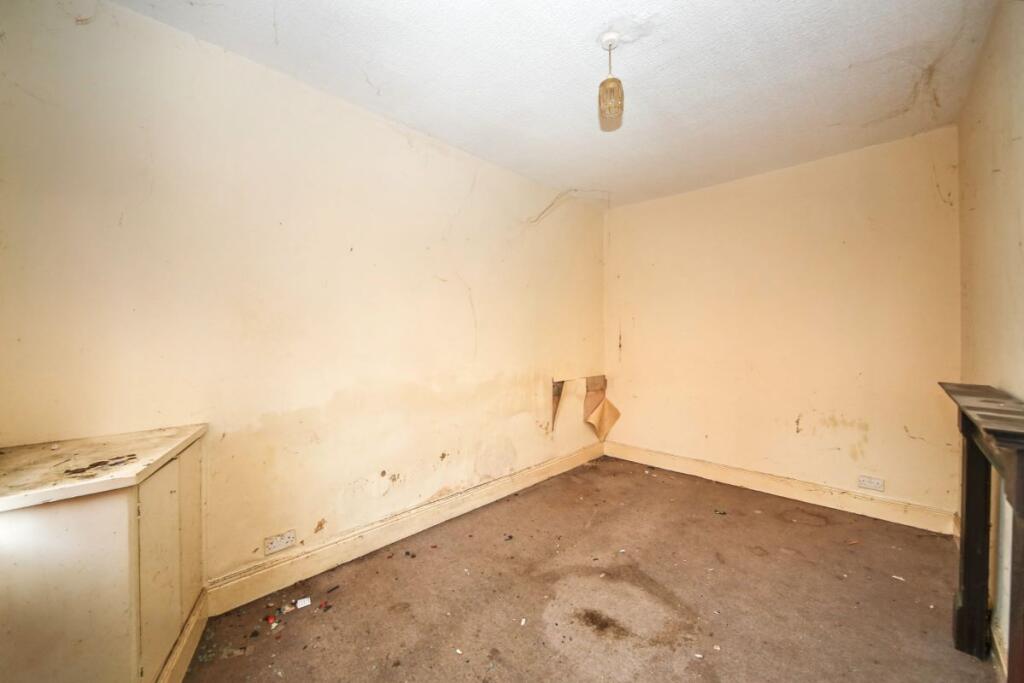 House in Wigan, Spring View - View 5