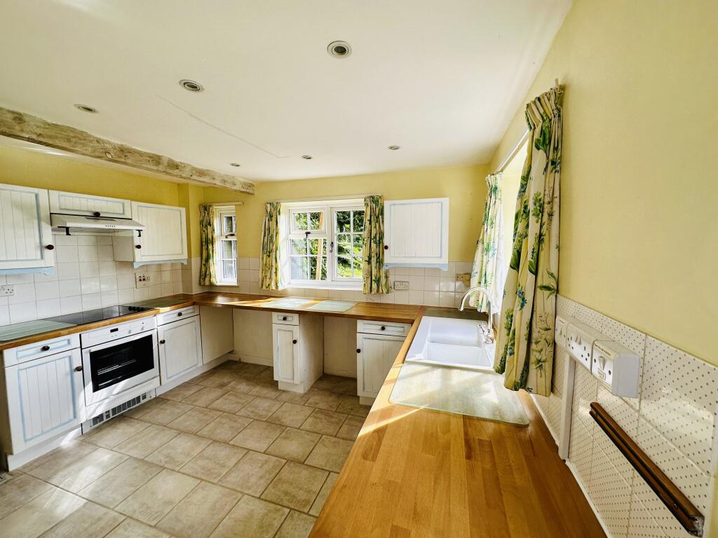House in Salisbury - View 2