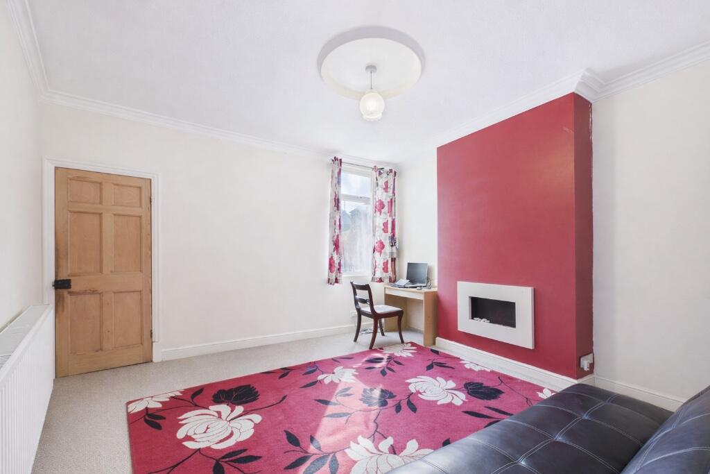 House in Oadby and Wigston, Leicestershire - View 4