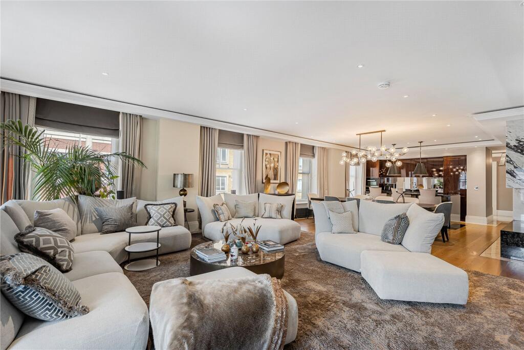 Main image of property: Southampton Street, London, WC2E
