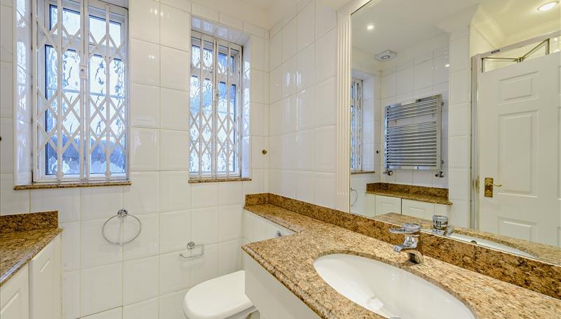 3 bedroom flat for rent