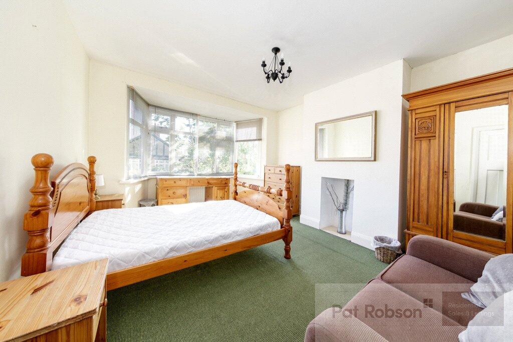 Apartment in Newcastle upon Tyne - View 2