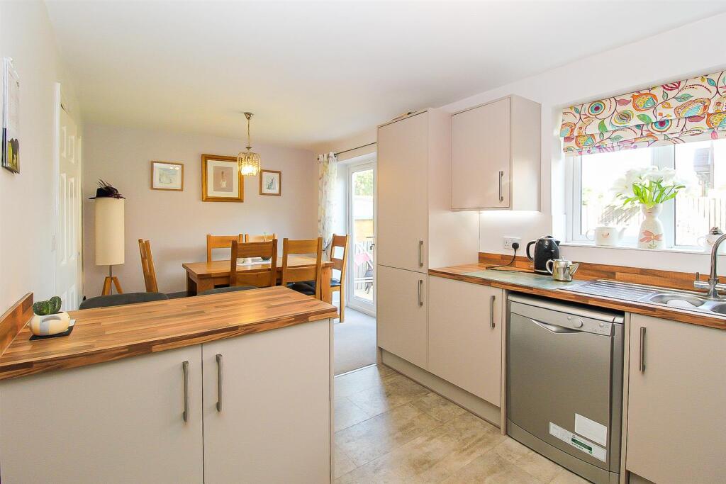 House in Normanton, Hopetown - View 5