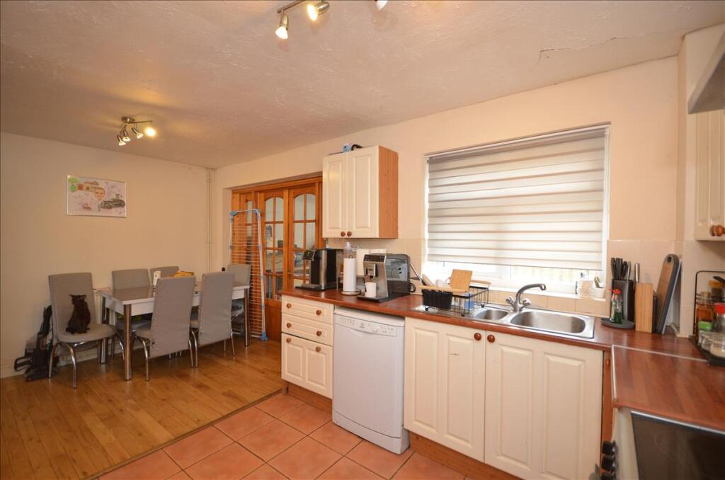 Bates Avenue, Ringstead, Northamptonshire, NN14 - View 3