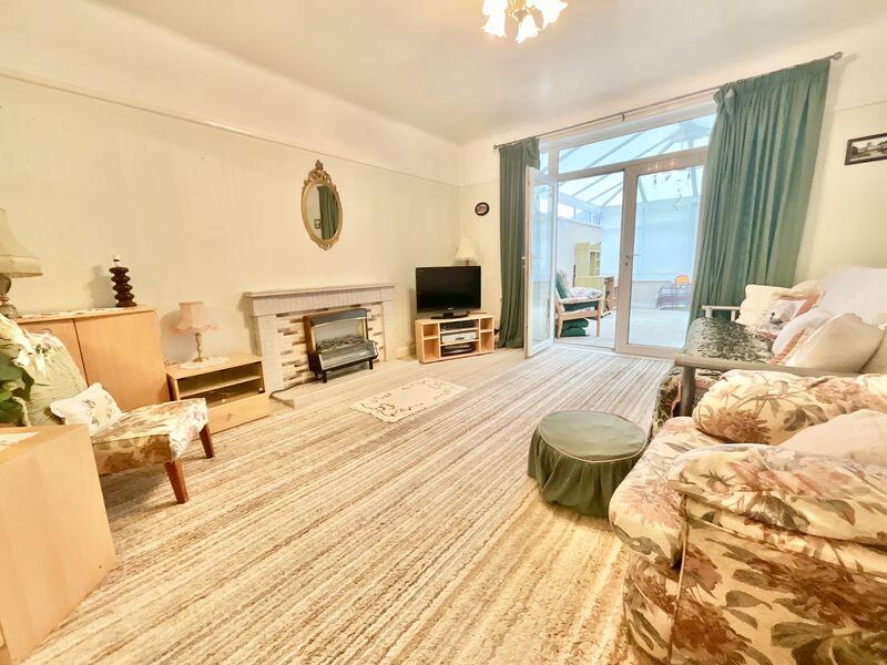 Holmfield Avenue, Boscombe East