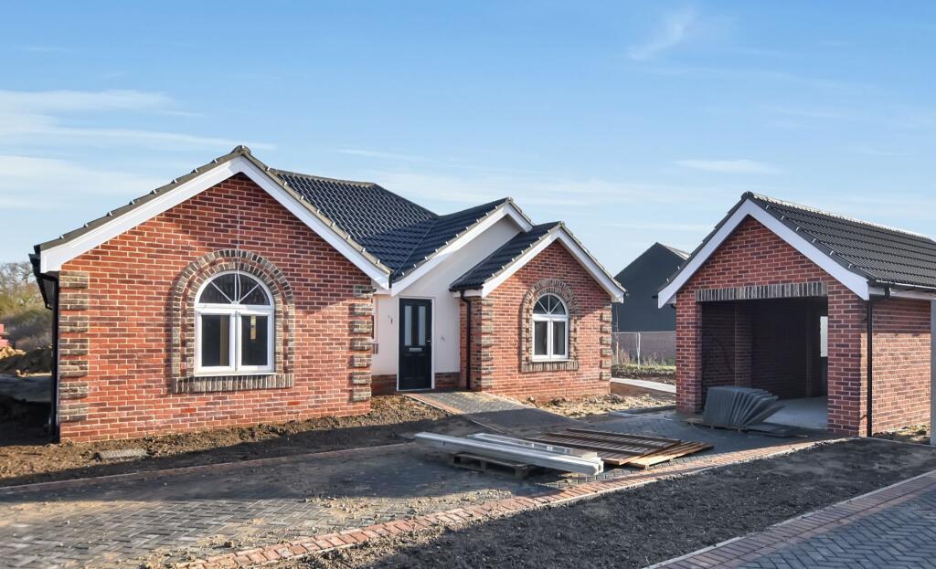 3-bed detached on Plot 21, Bloomfield View, Little Clacton, CO16 9SR, £485,000