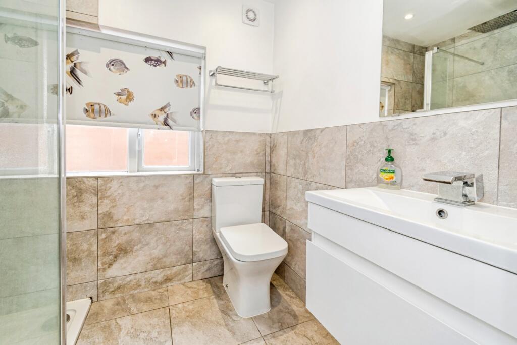 Apartment in Southampton - View 4