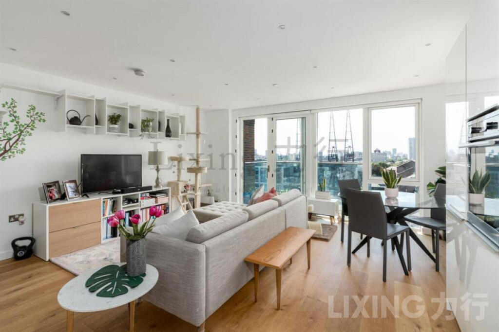 Main image of property: 7 Turnberry Quay, Canary Wharf, E14 9GH