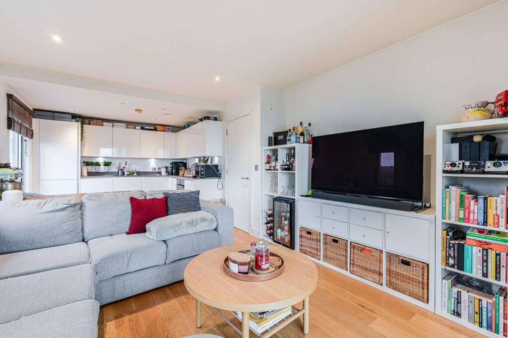 Main image of property: Howerd Court, Woolwich, London, SE18