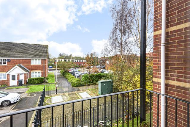 Windsor Court, Newbury - More