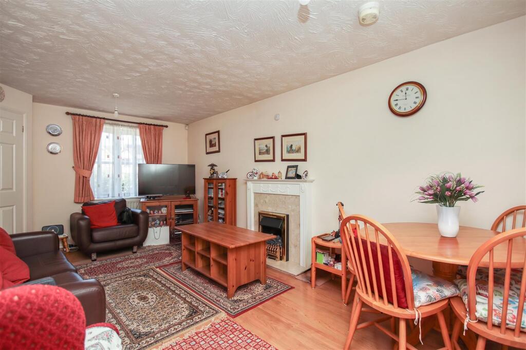 NN10, Fuchsia Way, Rushden - View 6