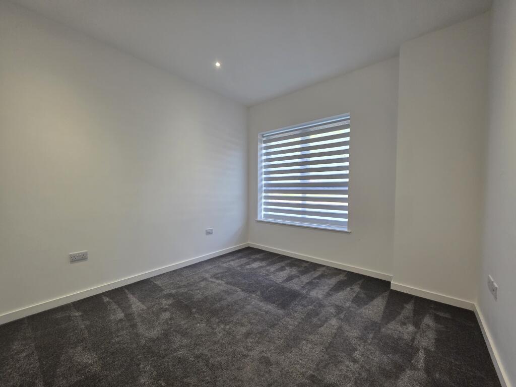 Apartment in Swindon - View 5