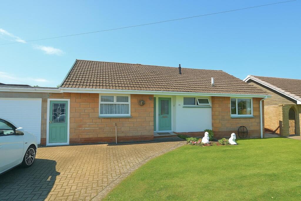 Main image of property: SHORT WALK TO BEACH * YAVERLAND