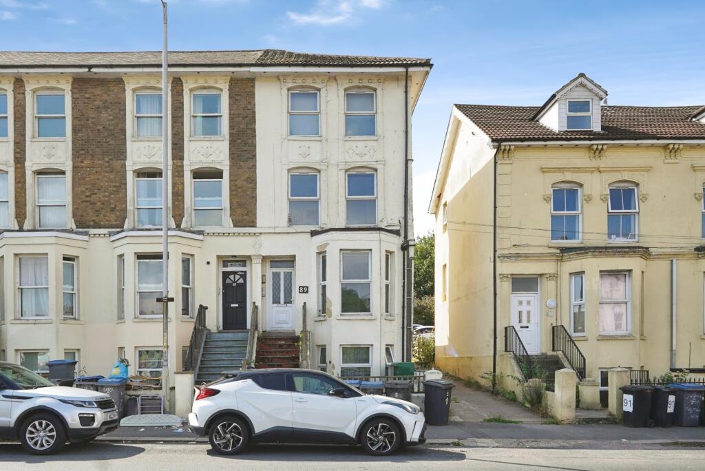 Apartment in Canterbury