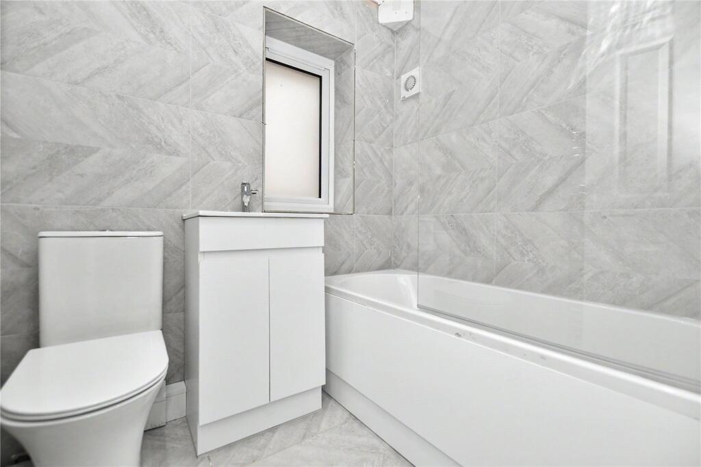 Wykebeck Valley Road, Leeds, West Yorkshire – pohled 5