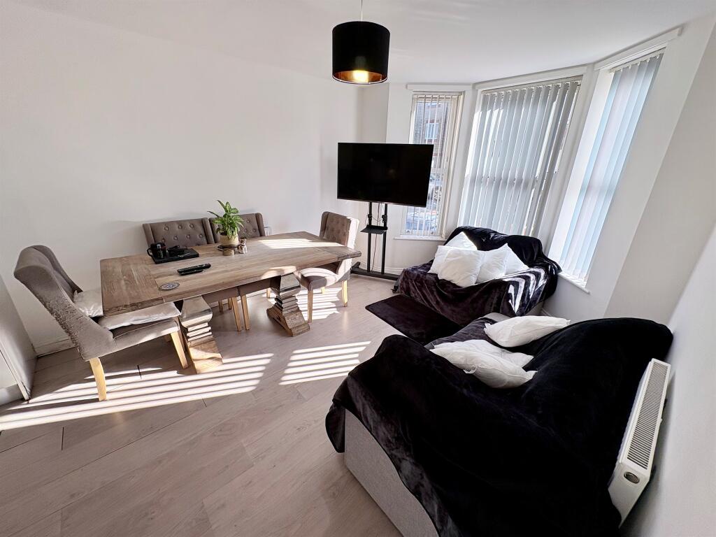 Apartment in St Neots, Eaton Ford - View 5