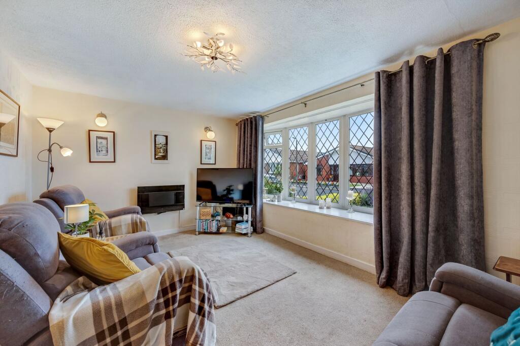 Ingleton Close, Bolton, BL2 photo 3