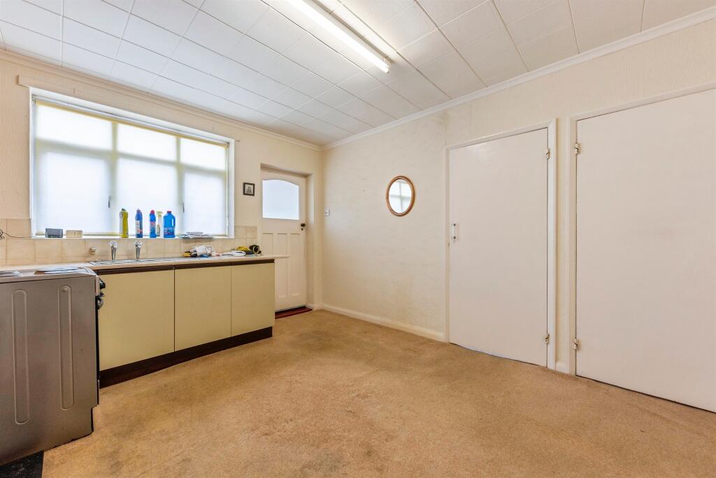 Hawton Road, Newark - View 6