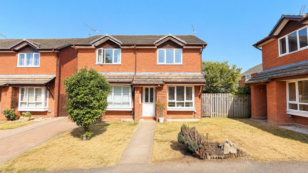 House in Rushmoor, Hampshire