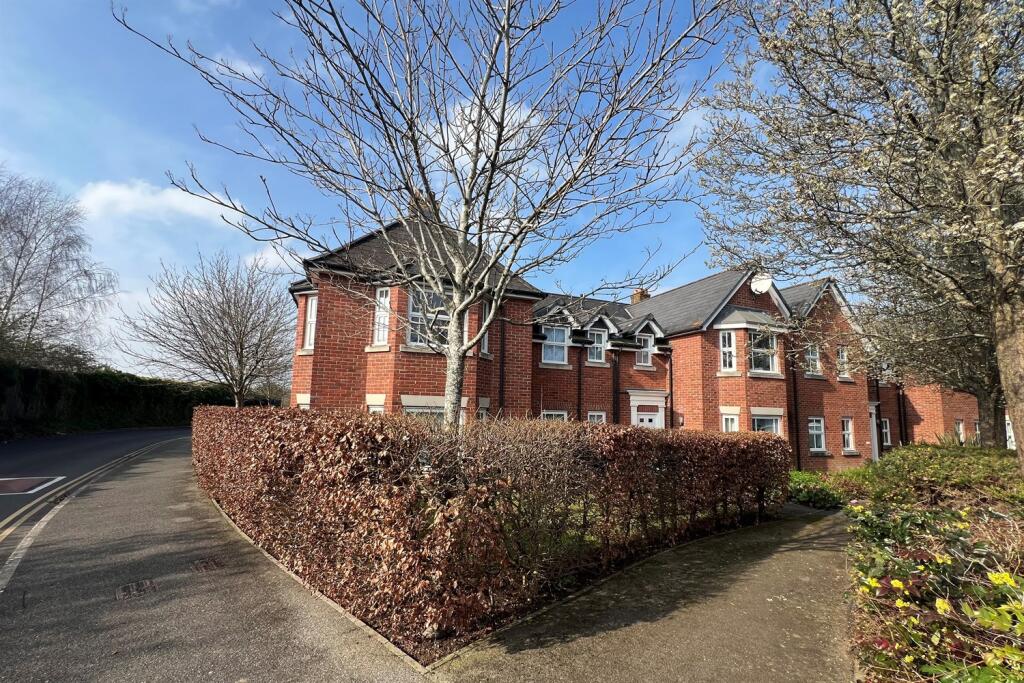 Main image of property: Salisbury City Centre