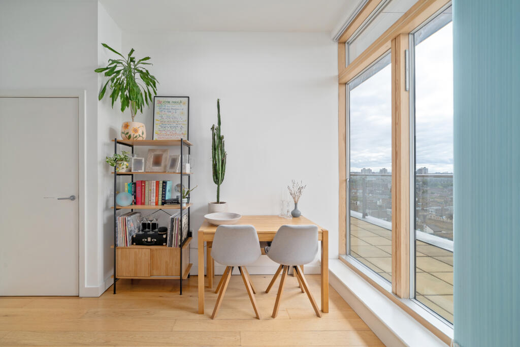 Apartment in London - View 4