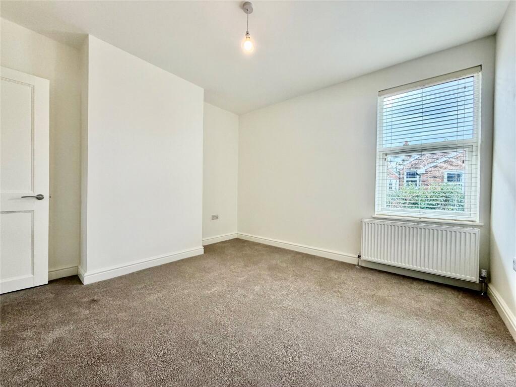 House in Tunbridge Wells, Kent - More