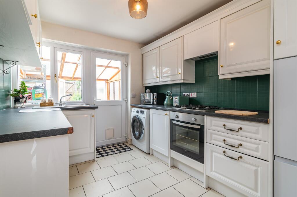 Oak Close, Bulwark, Chepstow - View 2
