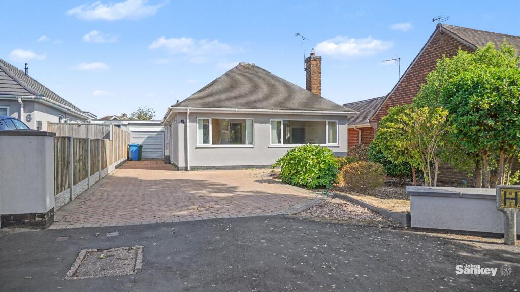 Main image of property: Robin Down Close, Mansfield, NG18