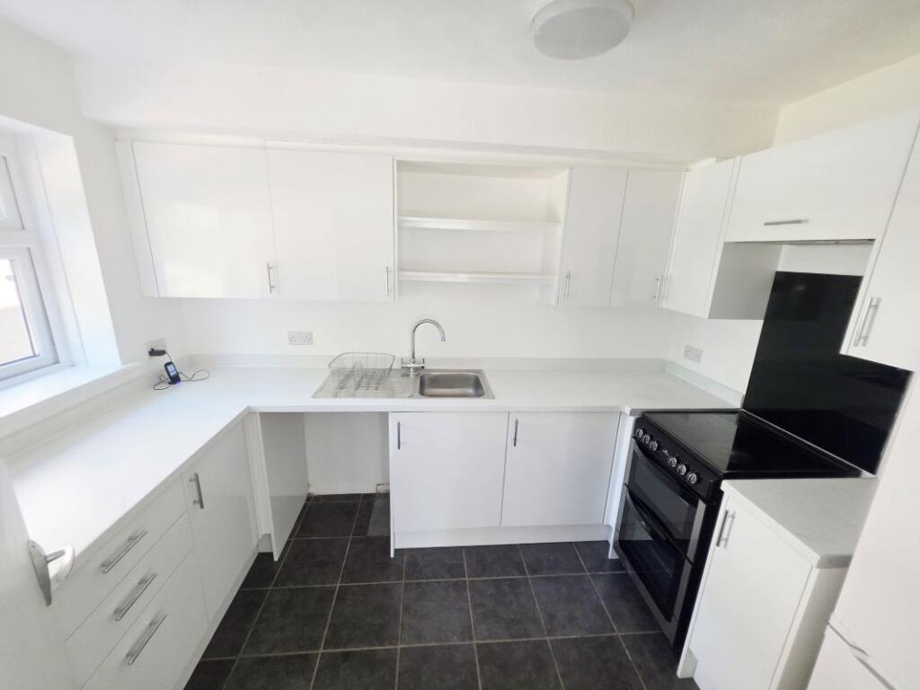 Apartment in Bournemouth - View 3