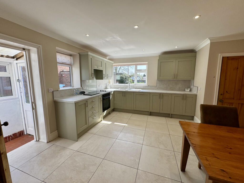 South Street, Leven, HU17 5NX photo 4