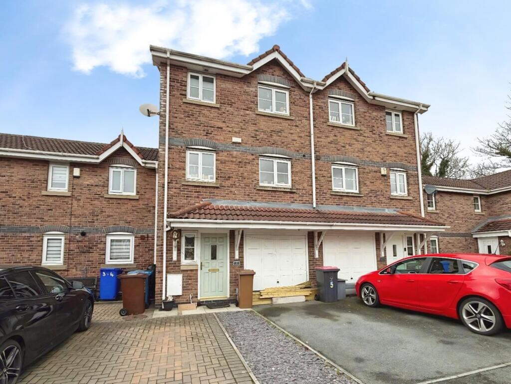 Main image of property: Ridgegreen, Worsley, Manchester