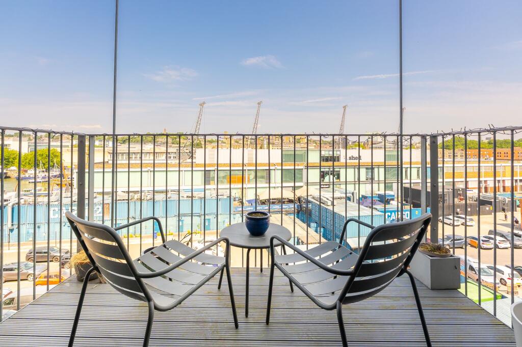 Apartment in Bristol, City of Bristol - View 4