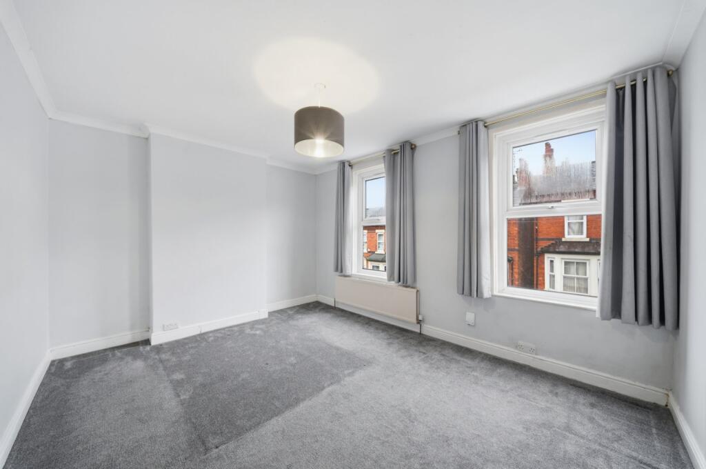 House in Nottingham, Sneinton - More