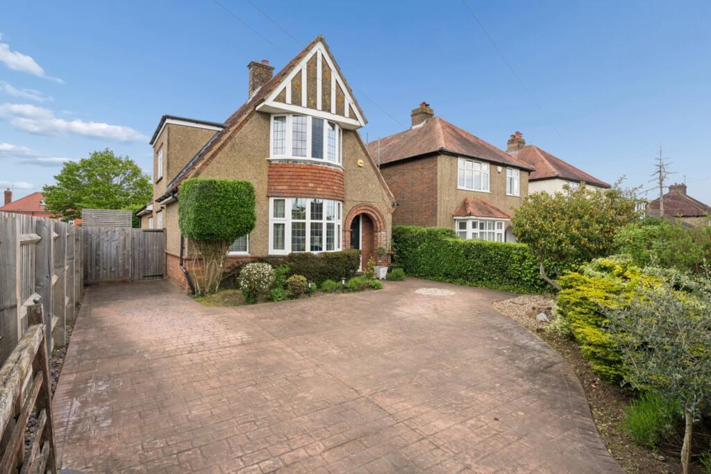 Main image of property: Chartridge Lane, Chesham, Buckinghamshire, HP5
