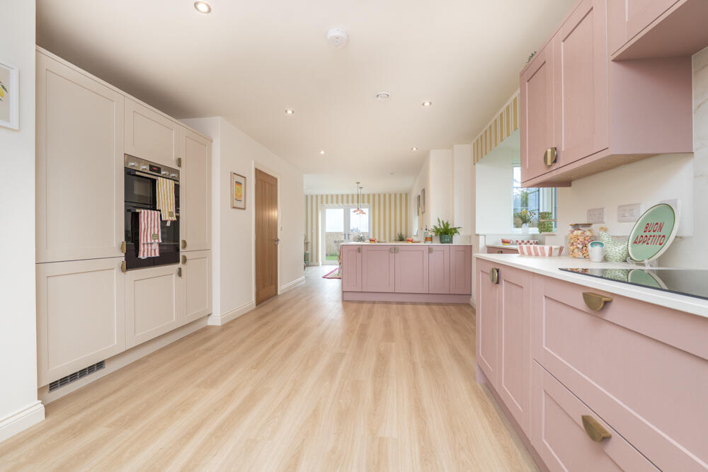 House in Lincoln - View 4