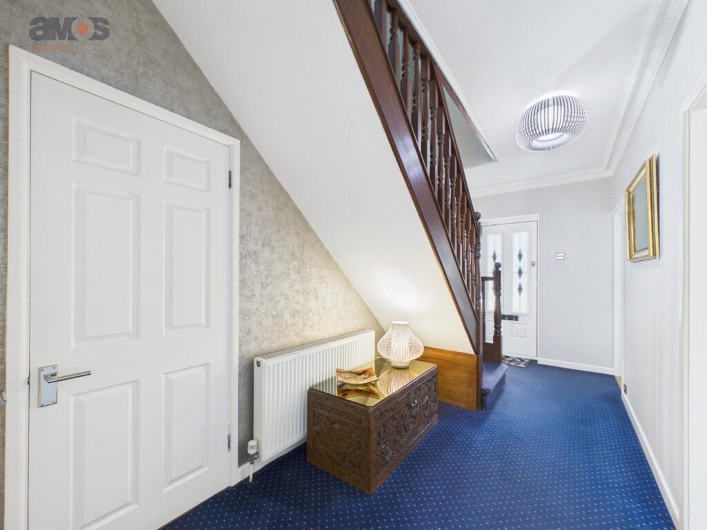House in Castle Point, Essex - View 4