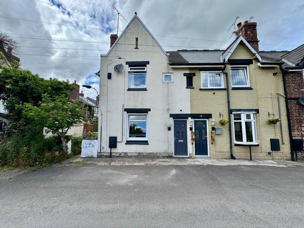 2-bed terraced on South Yorkshire Buildings, Silkstone Common, Barnsley, S75 4RJ, £160,000