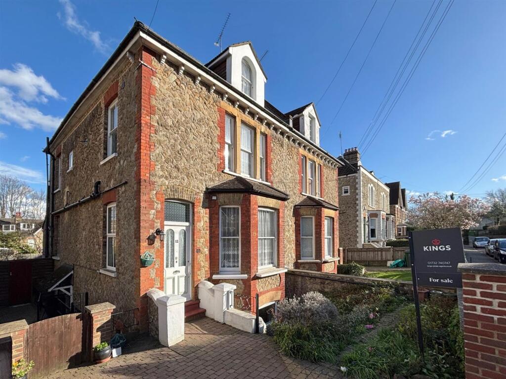 Main image of property: Holmesdale Road, Sevenoaks