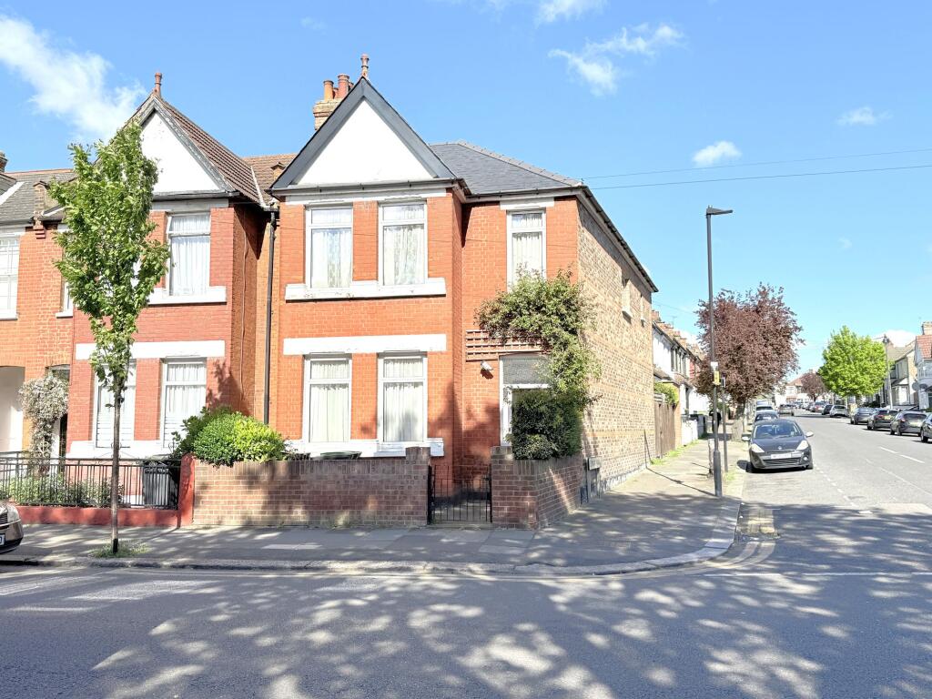 Main image of property: Perth Road, London, N22