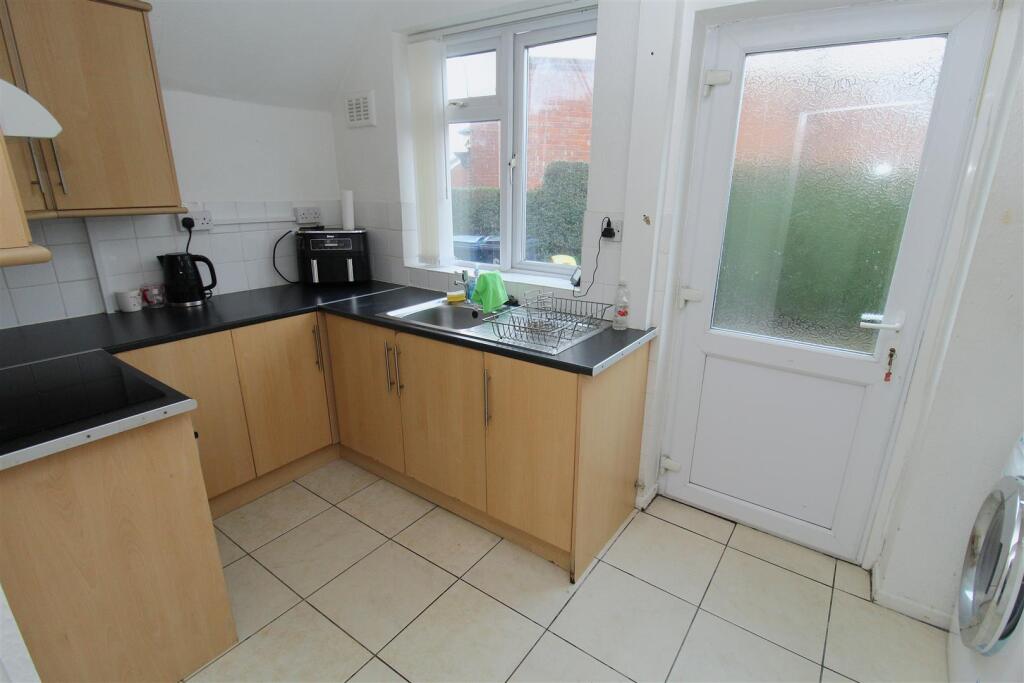 Thompson Avenue, Ormskirk photo 4