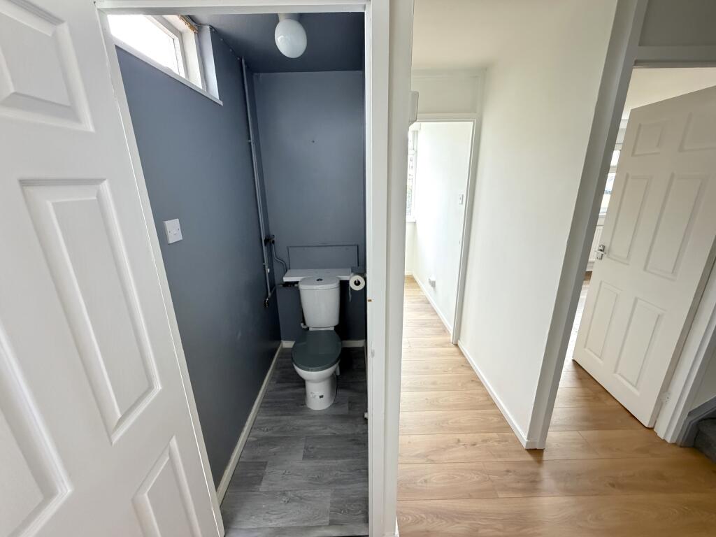 House in Devizes, Wiltshire - More