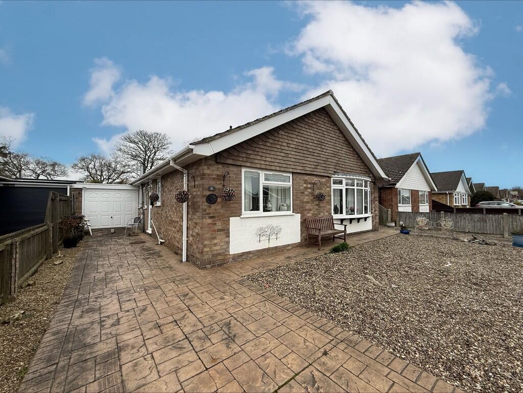 Main image of property: Caystreward, Great Yarmouth