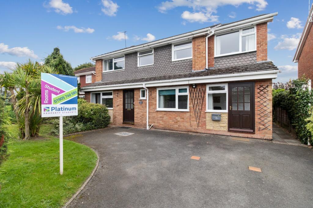 Main image of property: Available Sept 2026 - 1 Room - Wallcroft Close