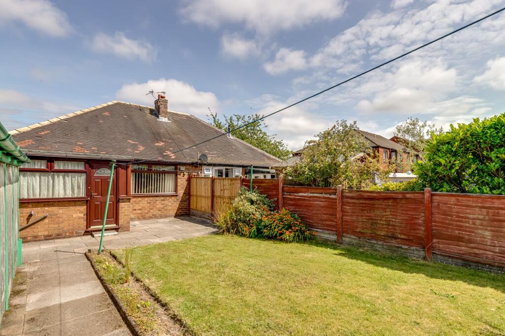 House in West Lancashire, Tontine, Up Holland - View 4