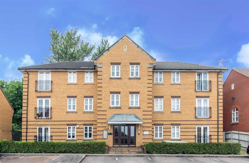Main image of property: Honiton Gardens, London, NW7