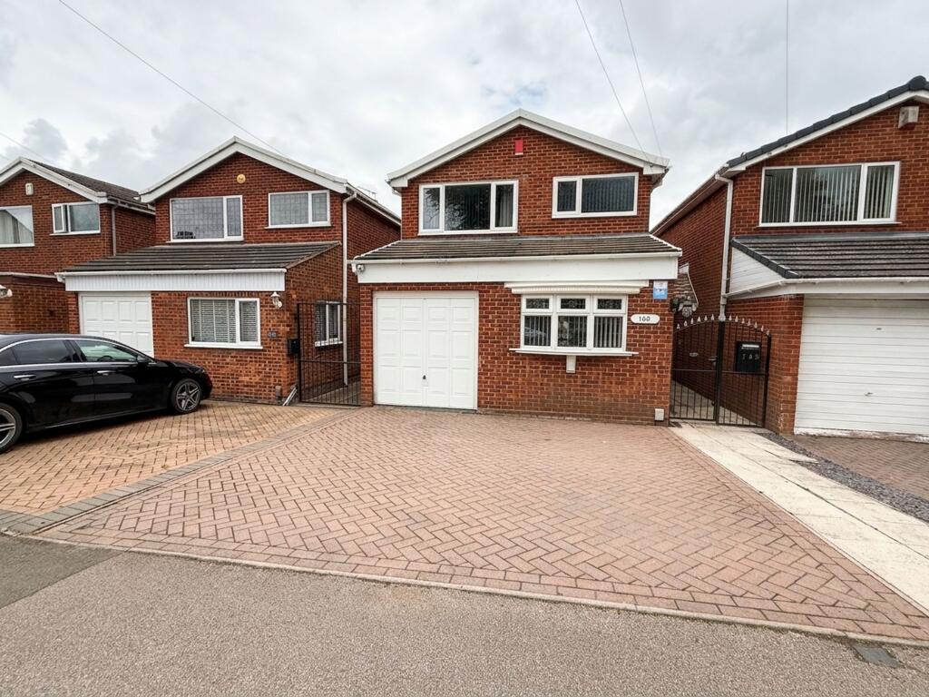 3-bed detached on Church Road, Nuneaton, CV10, £265,000